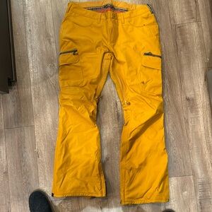 Burton Snowboard Pants.  Excellent condition, barely used
